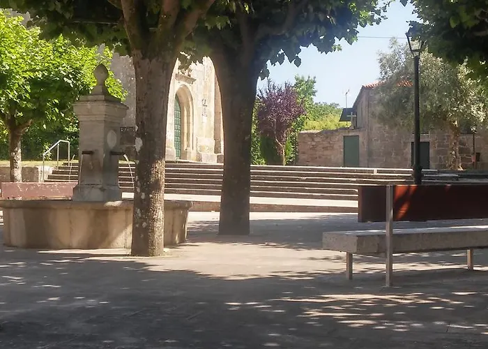 A Fontina Πανσιόν Cuntis